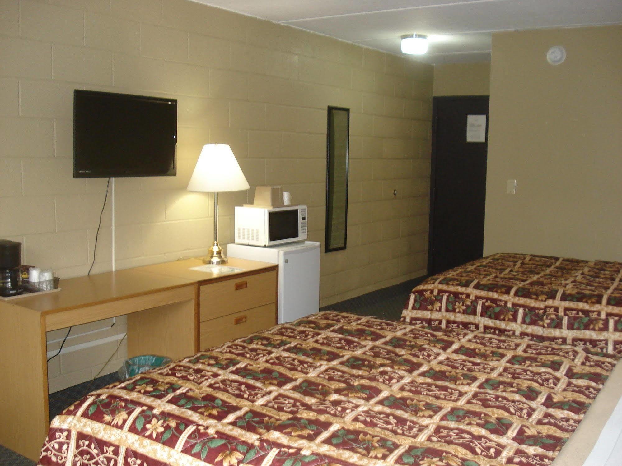 Budget Inn Bath Exterior foto